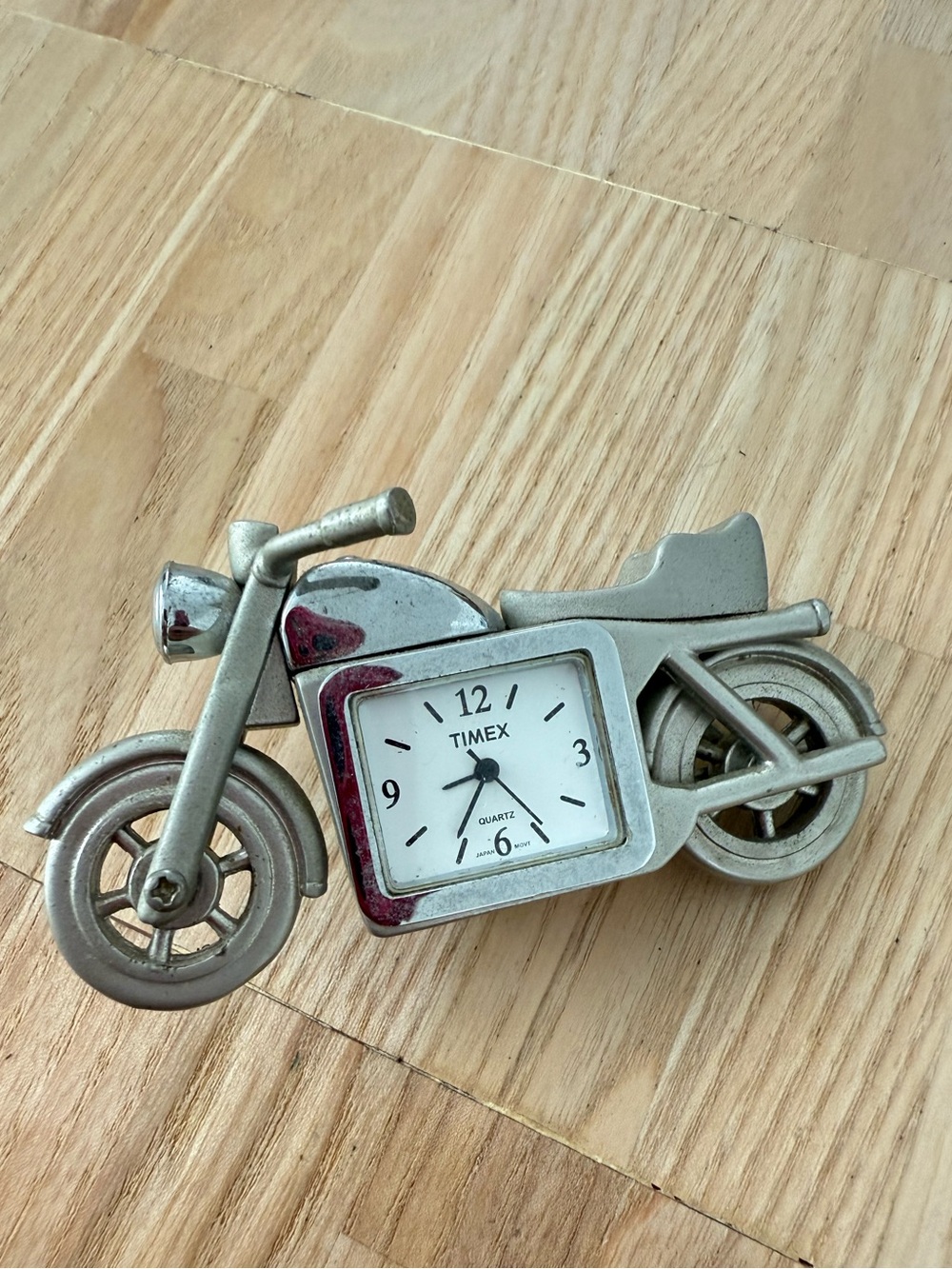 Vintage Timex collectible mini motorcycle desk clock NEW BATTERY